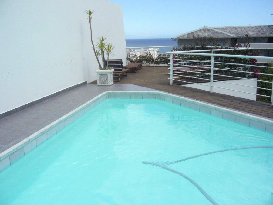 To Let 2 Bedroom Property for Rent in Sea Point Western Cape
